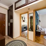 Appartement Rondo Wiatraczna Stylish By Bookinghost
