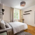 Appartement Rondo Wiatraczna Stylish By Bookinghost