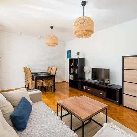 Rondo Wiatraczna Stylish By Bookinghost Warszawa