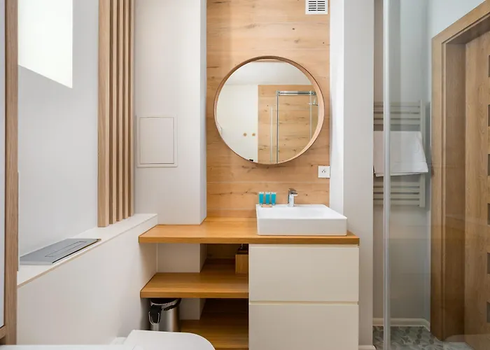 Rondo Wiatraczna Stylish By Bookinghost Varşova