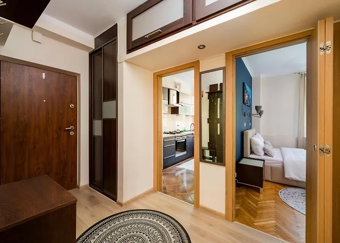 Apartmán Rondo Wiatraczna Stylish By Bookinghost