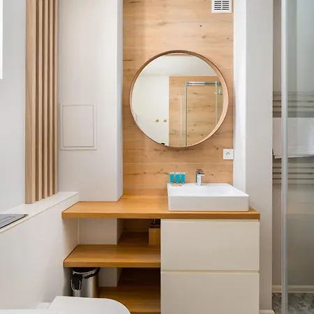 Rondo Wiatraczna Stylish By Bookinghost Warschau